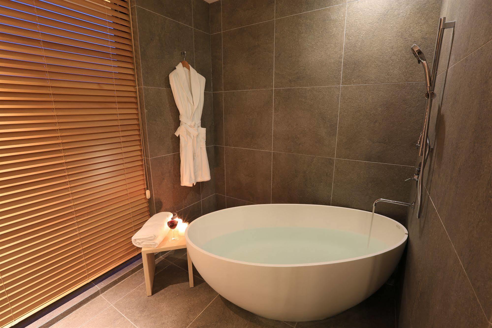 Borjomi Boutique Seoul Hotel Экстерьер фото